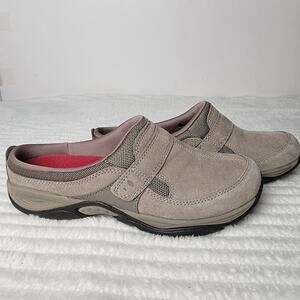 Easy Spirit Explore24 Suede Slip On Mules Women’s 8 Comfort Clogs Taupe Beige